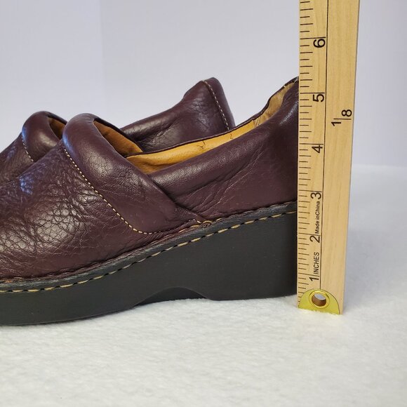 GNW Brown Leather Slip On Clog Wedge Shoes Women's Size 11 - Picture 10 of 12
